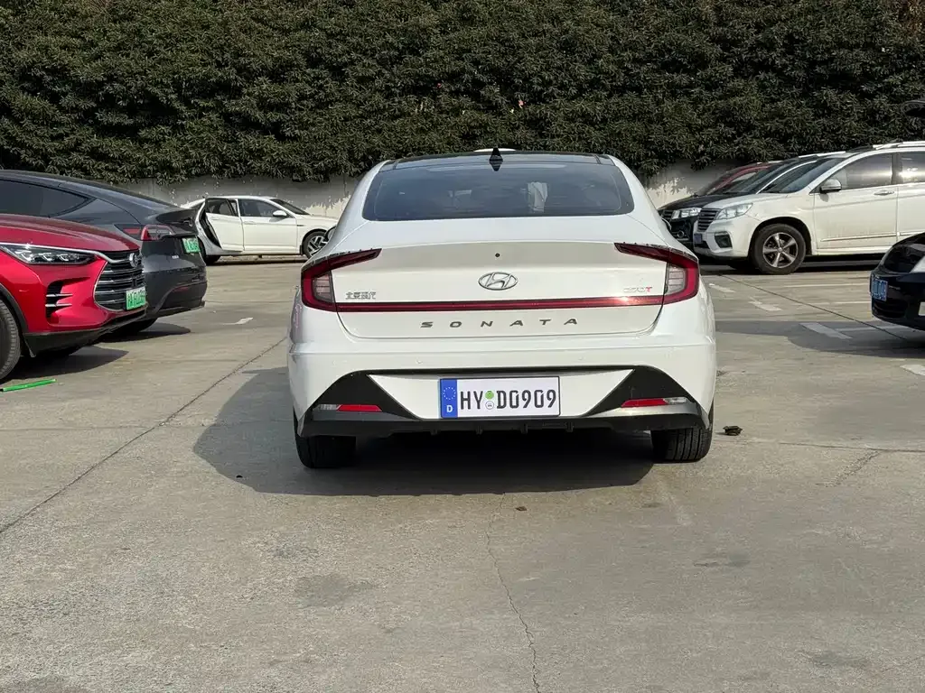 Hyundai Sonata 2022 из CN, фото 8