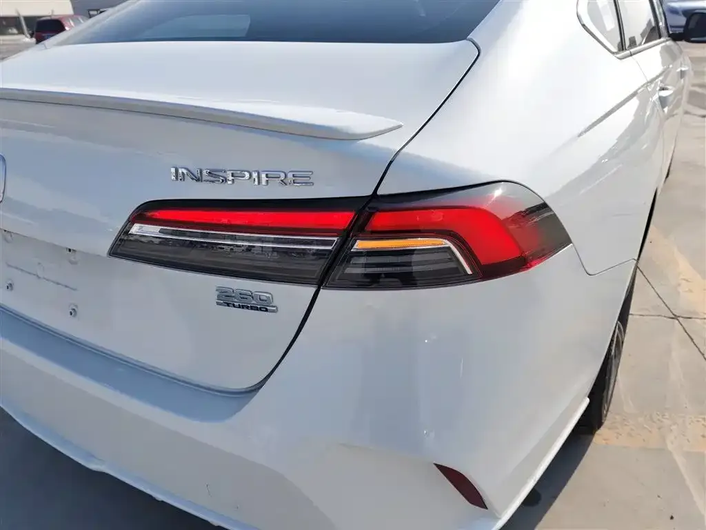 Honda Inspire — фото 10