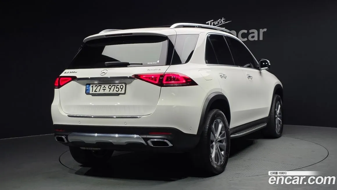 Mercedes-Benz GLE-Class — фото 5