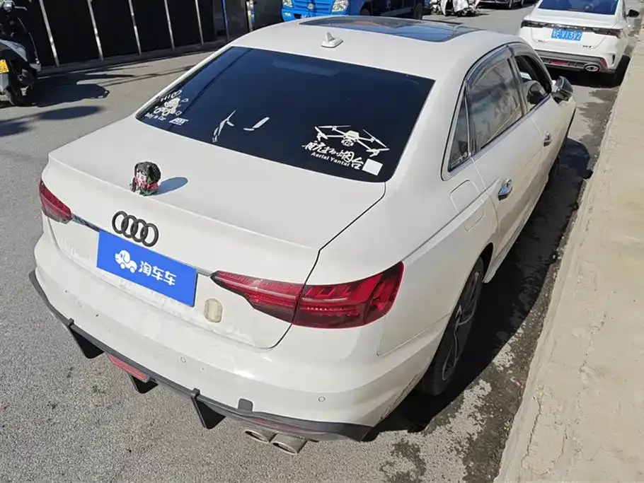 Audi A4L 2022 из CN, фото 7
