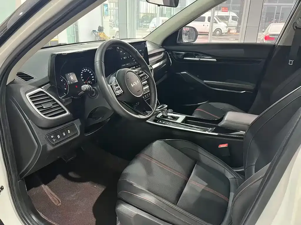 Kia KX3 2022 из CN, фото 6