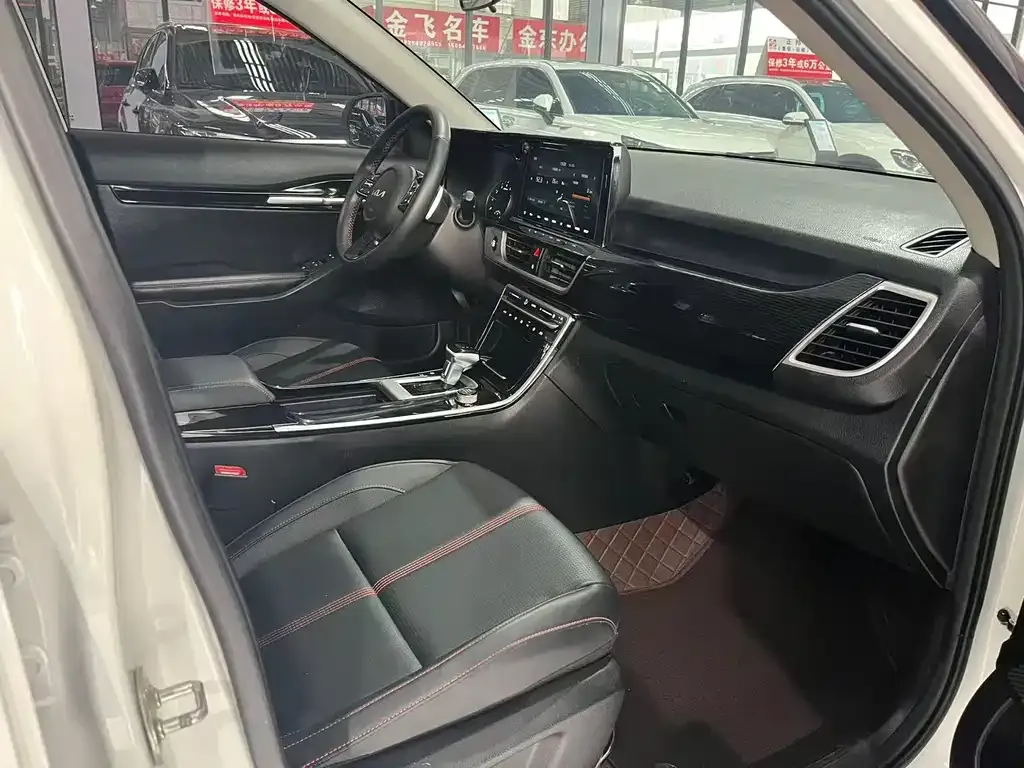 Kia KX3 2022 из CN, фото 4