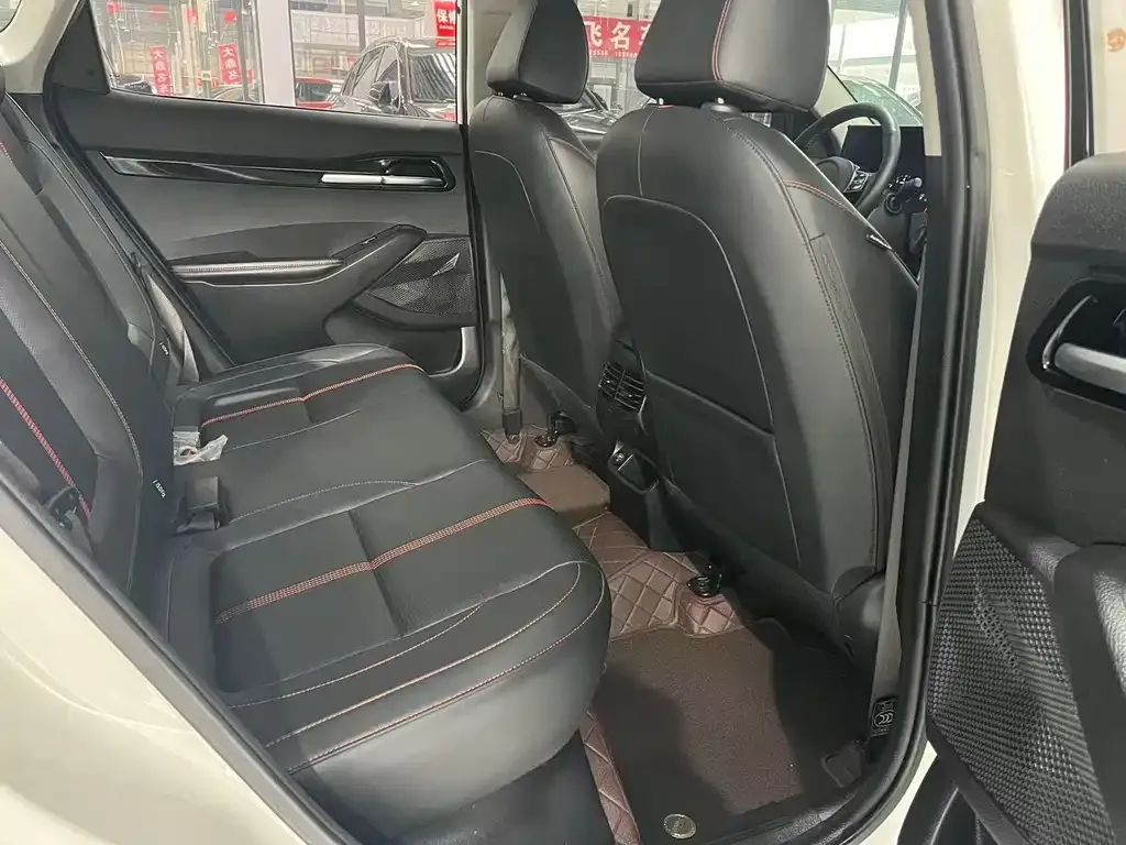 Kia KX3 2022 из CN, фото 3