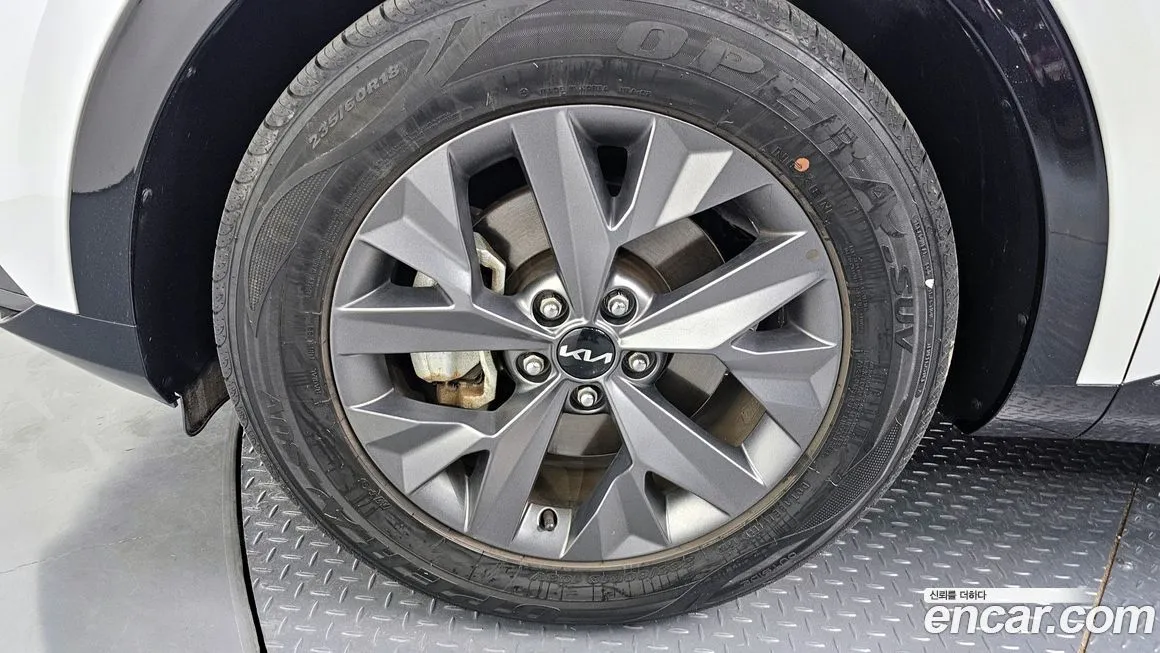 Kia Sportage — фото 9