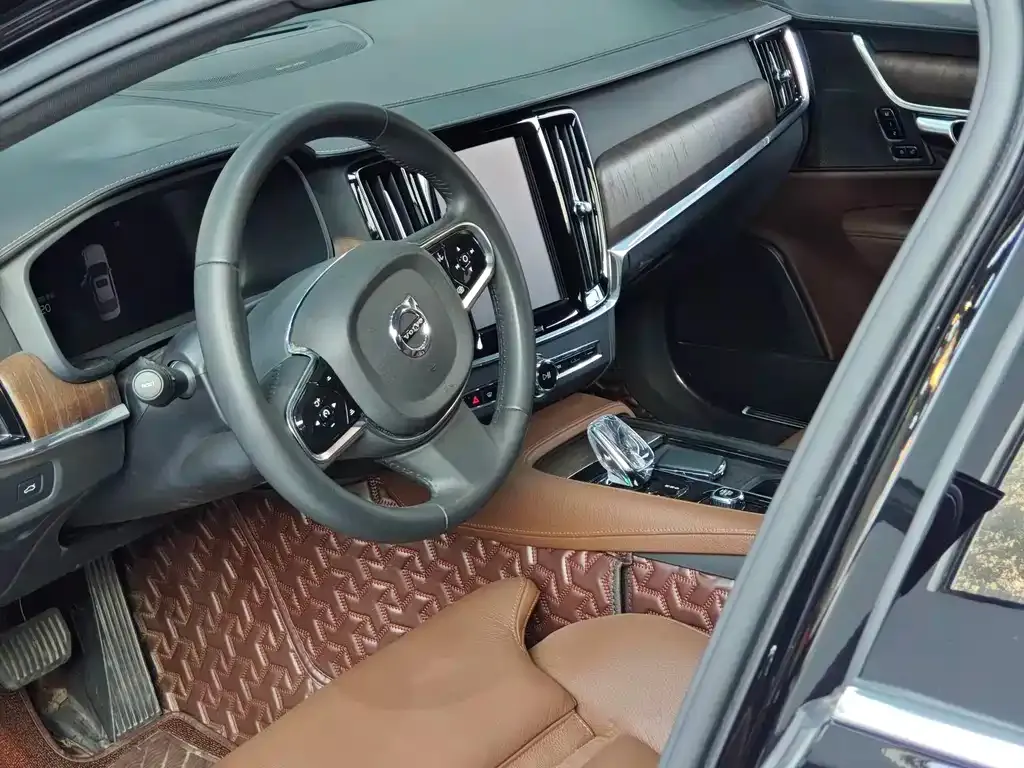 Volvo S90 — фото 9