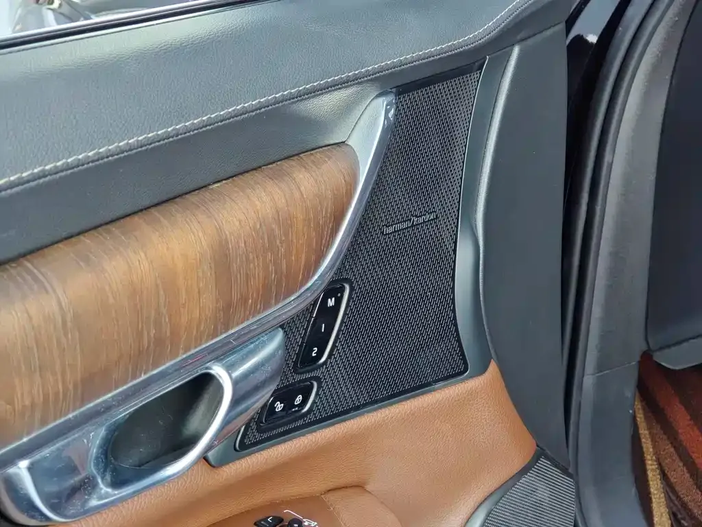 Volvo S90 — фото 7