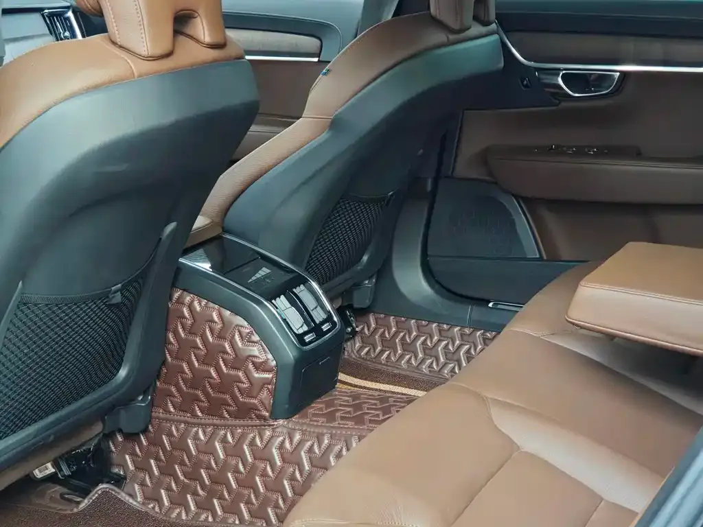 Volvo S90 — фото 3