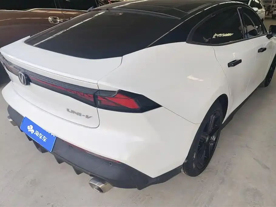 Changan UNI-V 2023 из CN, фото 3