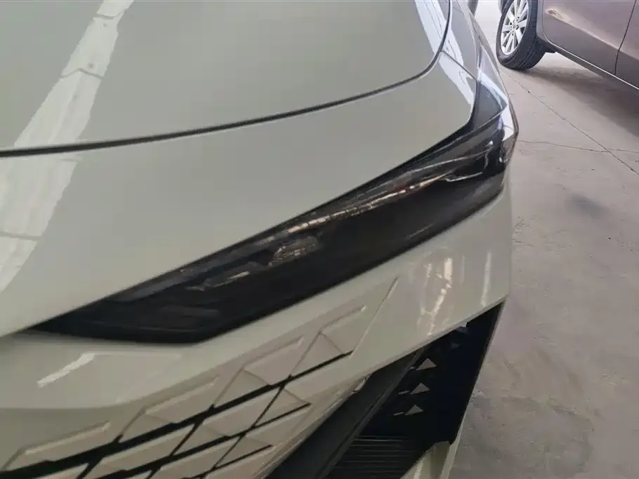Changan UNI-V 2023 из CN, фото 6