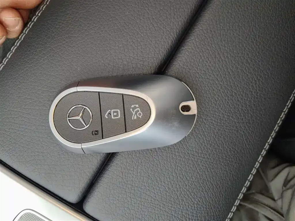 Mercedes-Benz C-Class 2024 из CN, фото 5