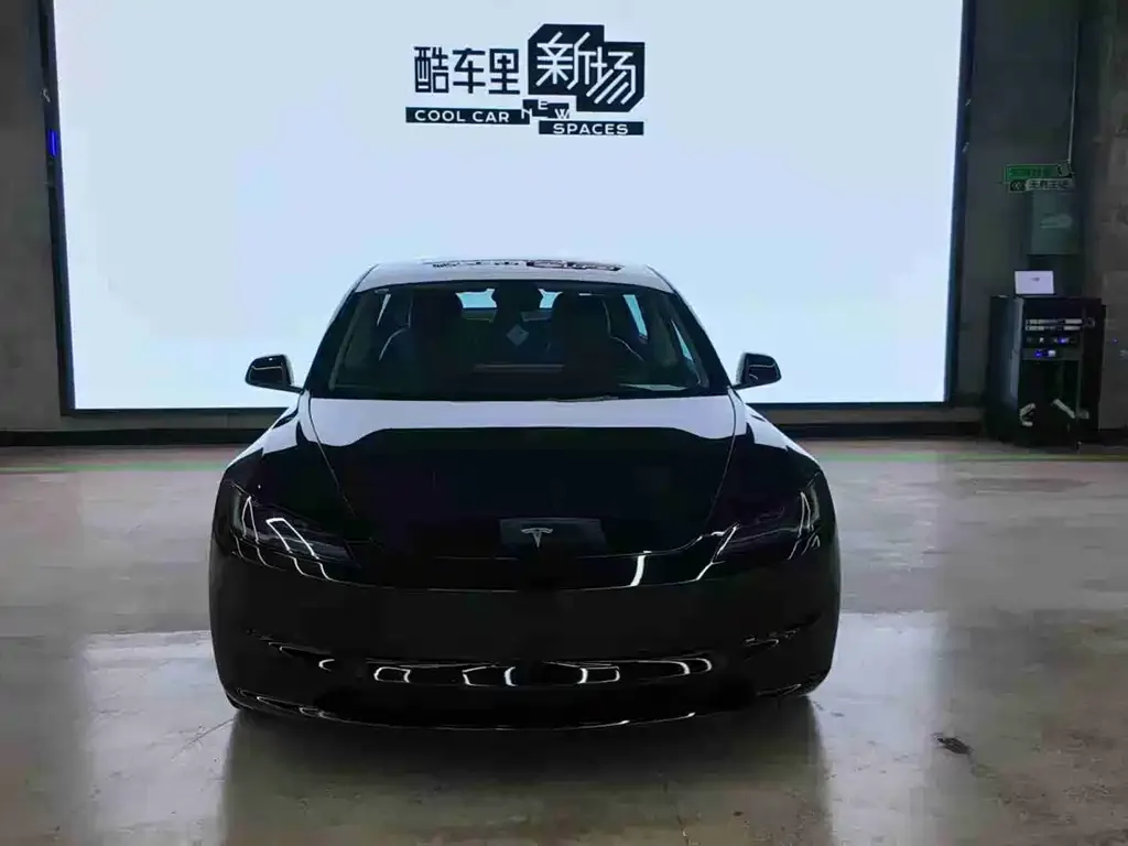 Tesla Model 3 2024 из CN, фото 2