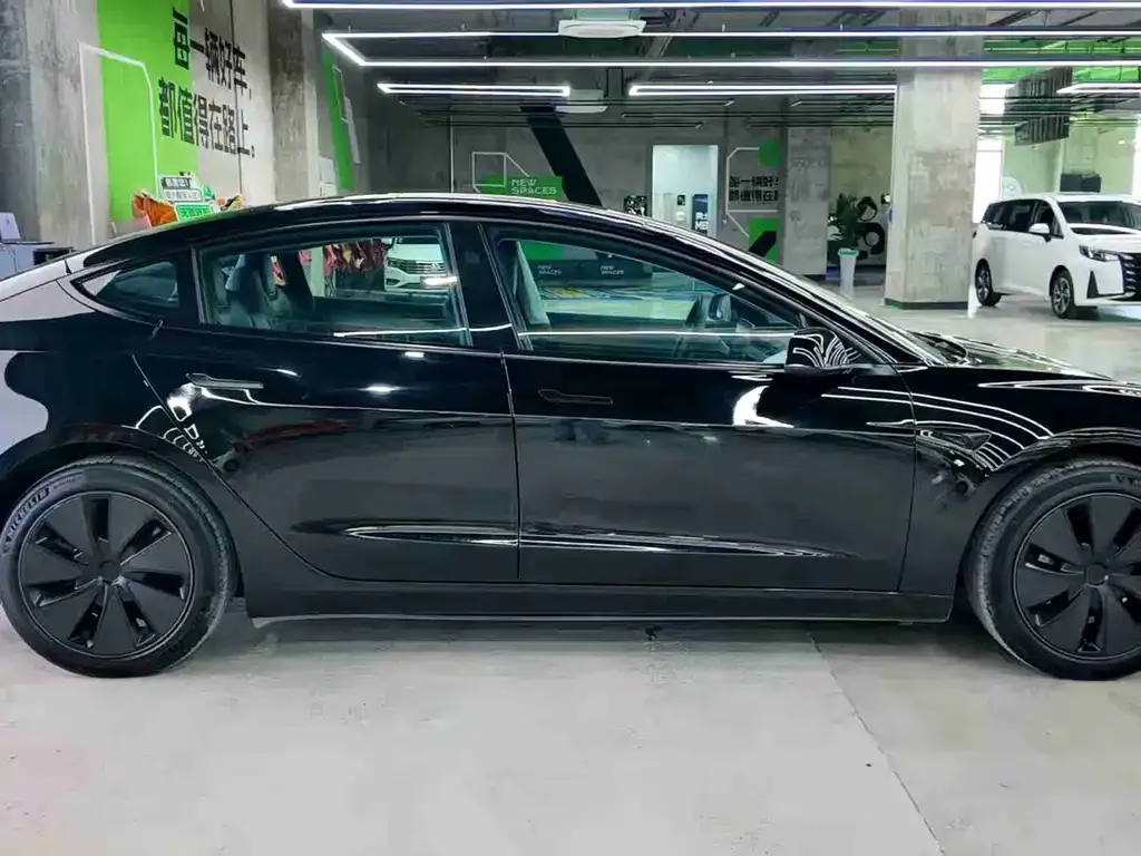 Tesla Model 3 2024 из CN, фото 4