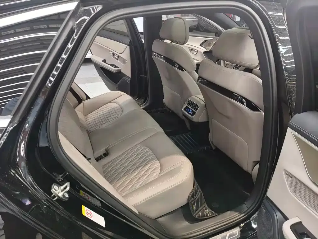 BYD Han 2025 из CN, фото 2
