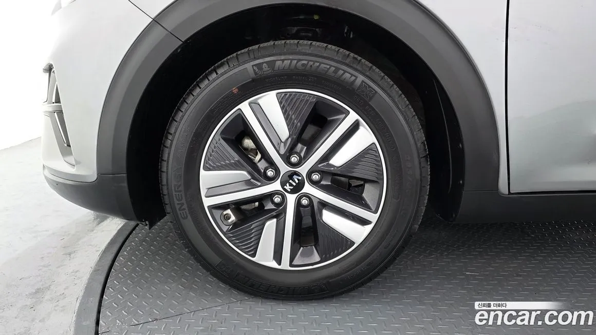 Kia Niro 2021 из KR, фото 9