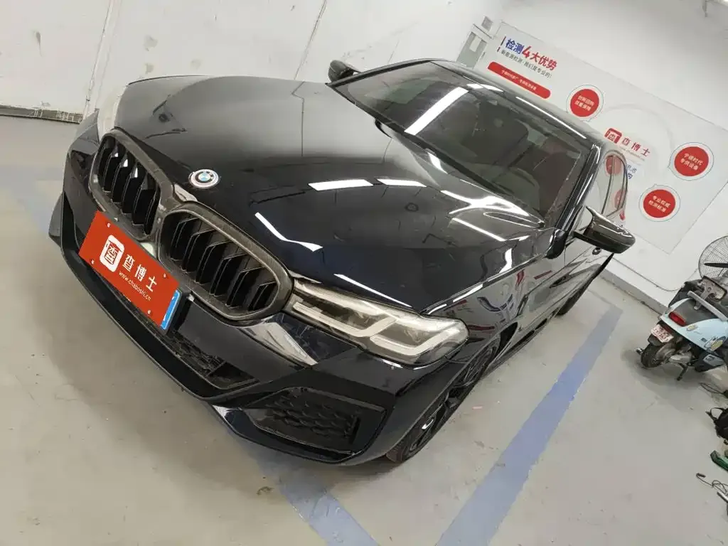 BMW 5 Series 2023 из CN, фото 1
