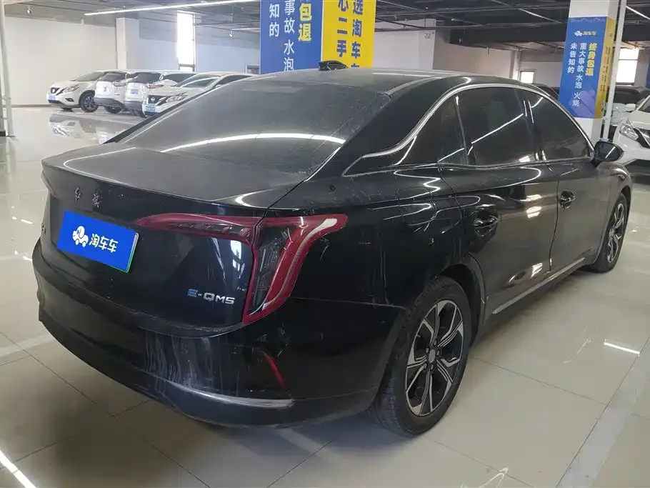 Hongqi E-QM5 — фото 9