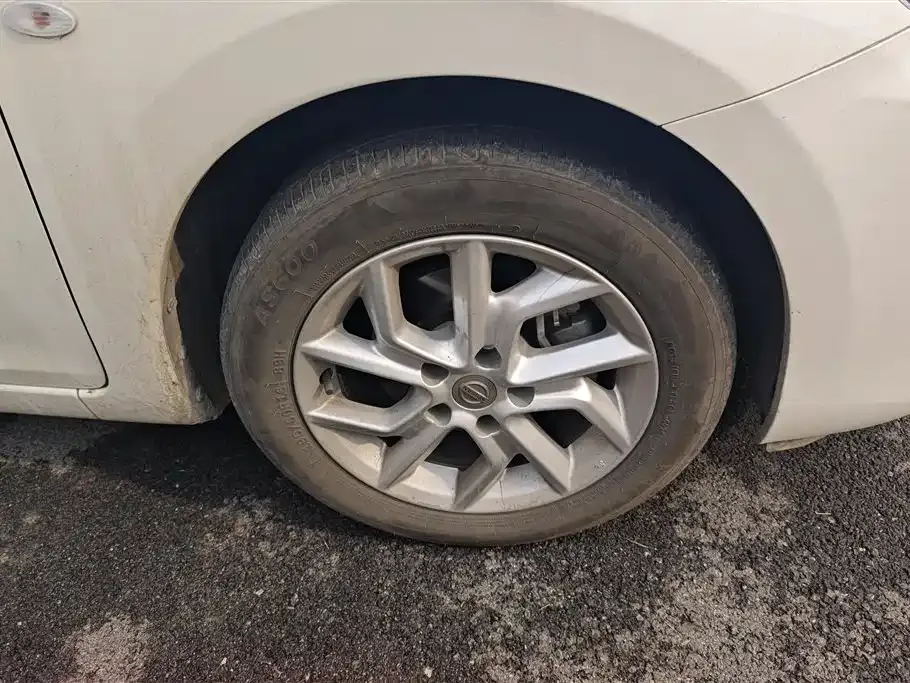 Nissan Tiida 2025 из CN, фото 9