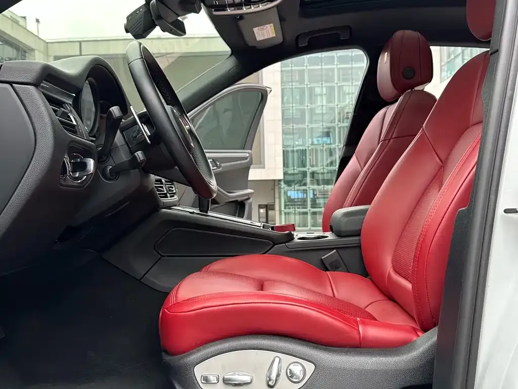 Porsche Macan 2022 из CN, фото 4