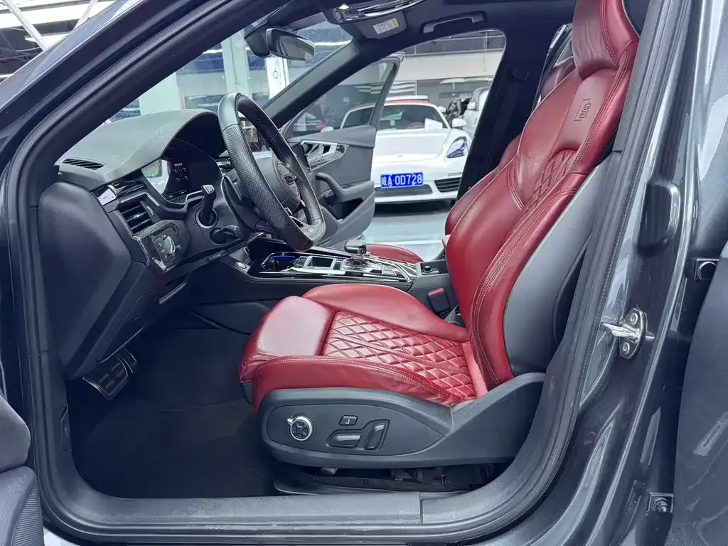 Audi S4 2022 из CN, фото 9