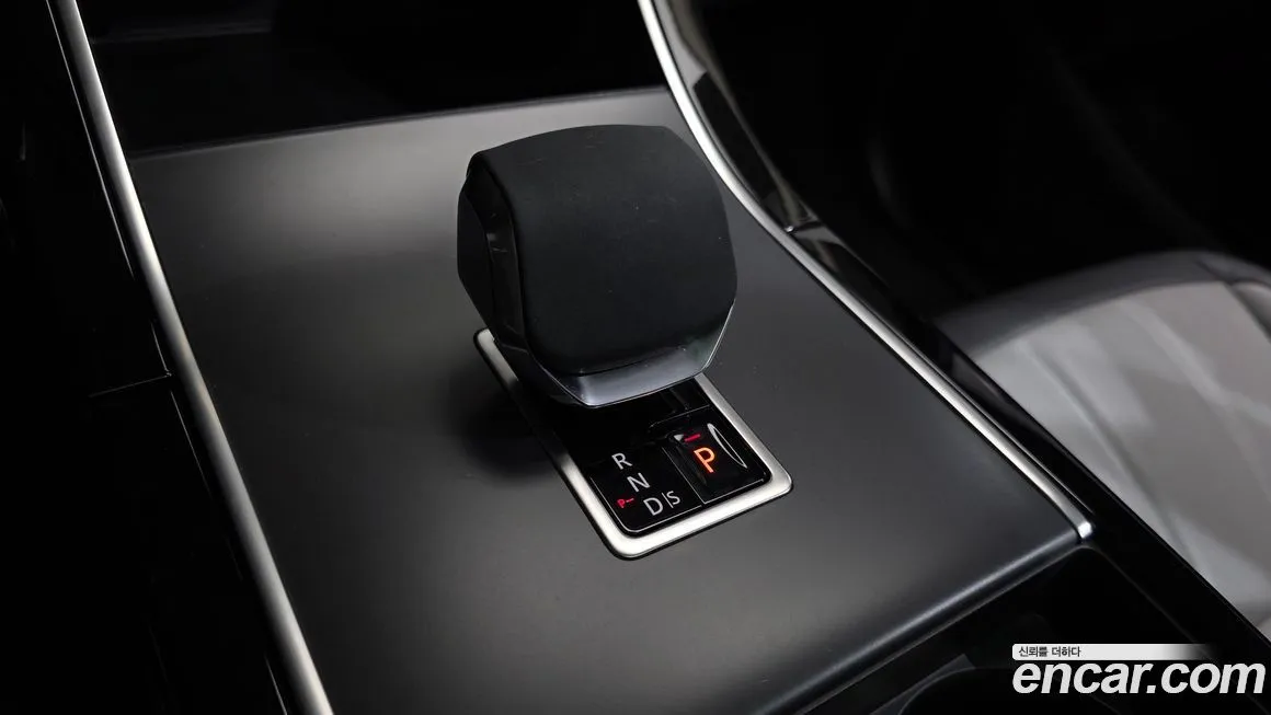 Land Rover Range Rover Evoque 2024 из KR, фото 5