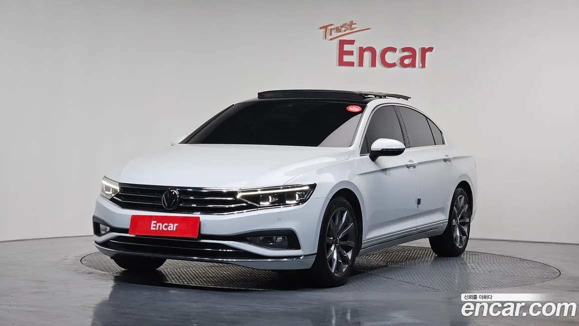 Volkswagen Passat — фото 1