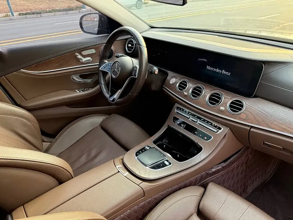 Mercedes-Benz E-Class 2023 из CN, фото 4