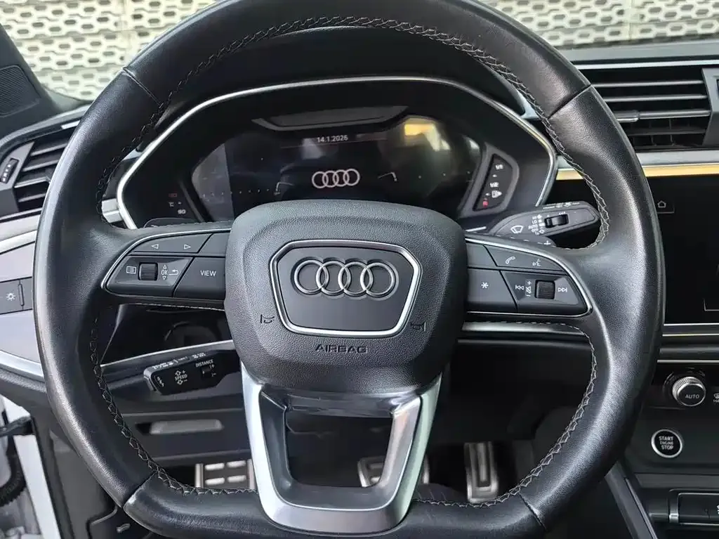 Audi Q3 2023 из CN, фото 7