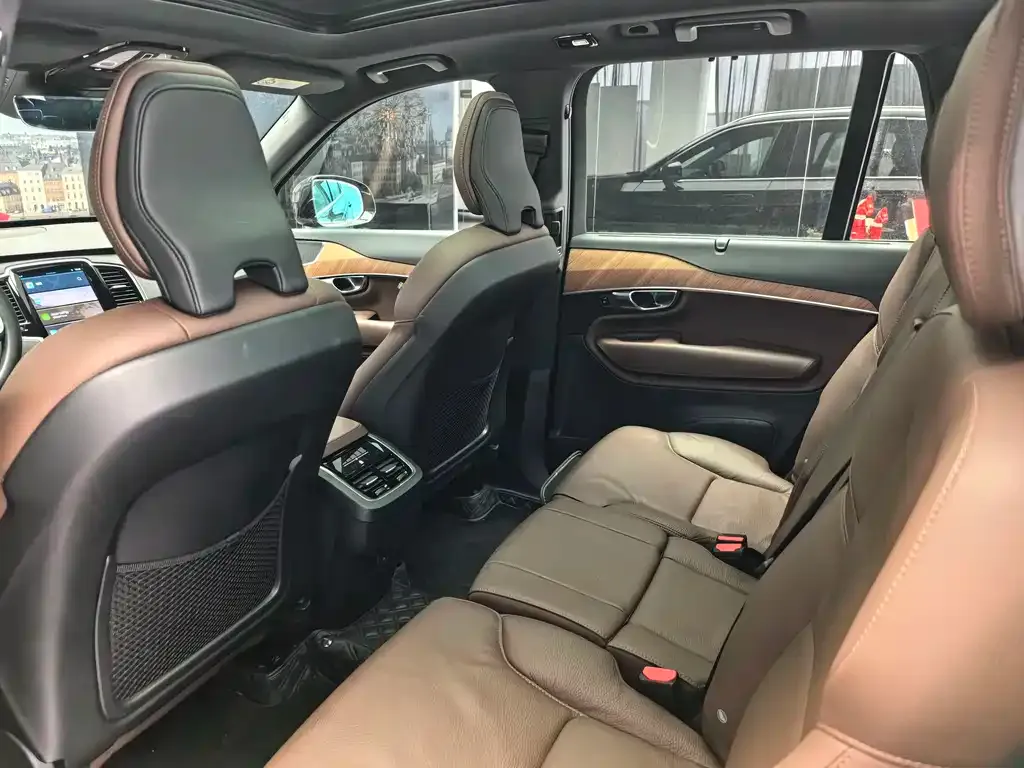 Volvo XC90 — фото 2