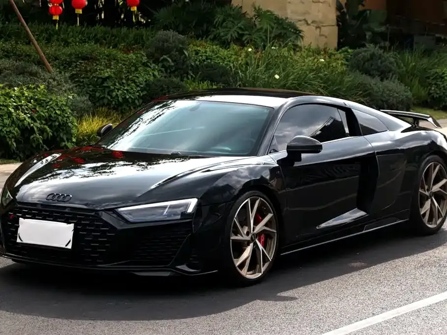 Audi R8 — фото 1
