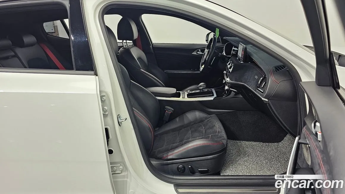 Kia Stinger 2023 из KR, фото 6