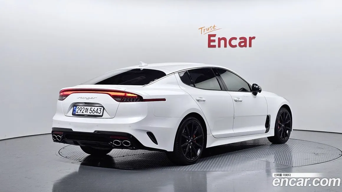 Kia Stinger 2023 из KR, фото 3