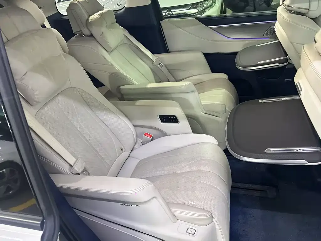 Buick GL8 Hybrid 2024 из CN, фото 6