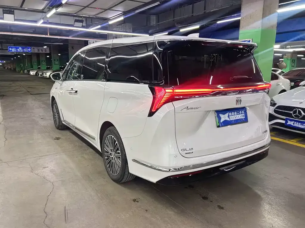 Buick GL8 Hybrid 2024 из CN, фото 4