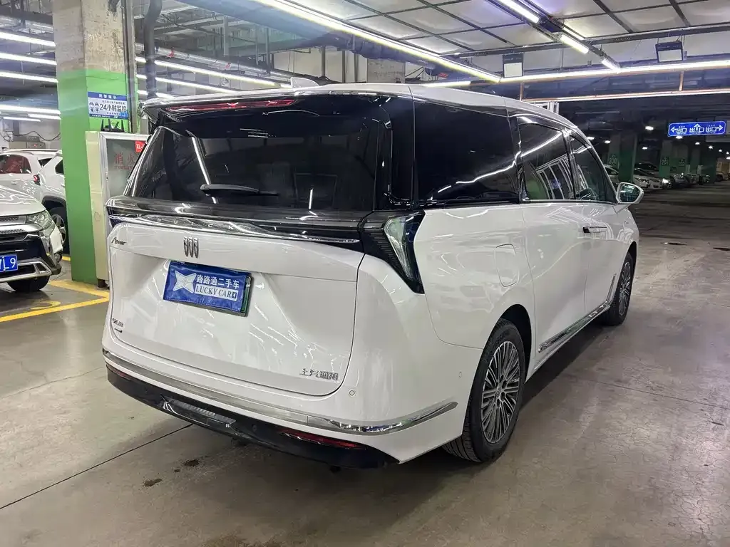 Buick GL8 Hybrid 2024 из CN, фото 8