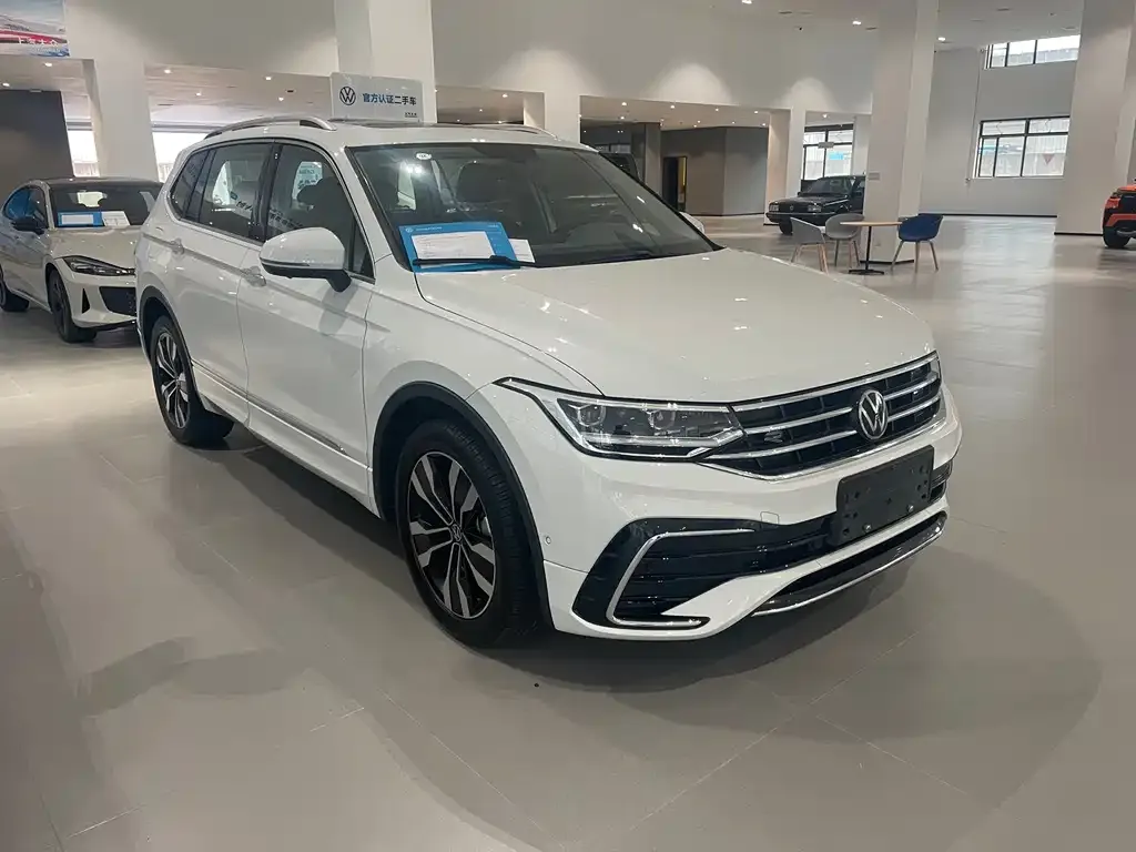 Volkswagen Tiguan L 2024 из CN, фото 6