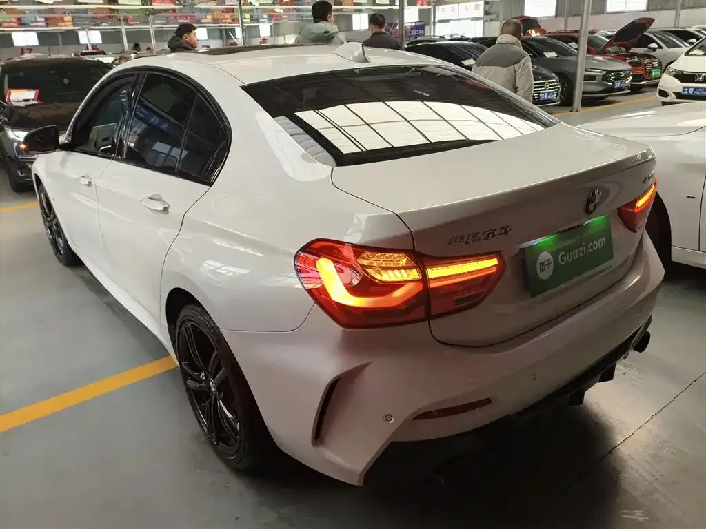 BMW 1 Series 2022 из CN, фото 9