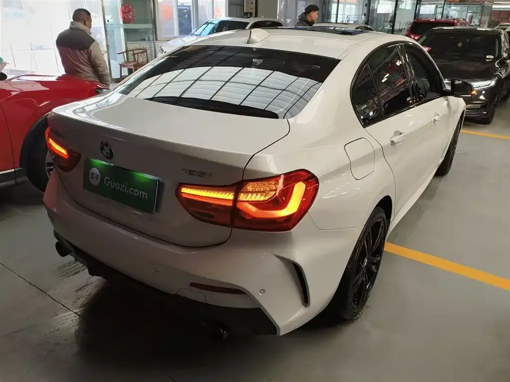 BMW 1 Series 2022 из CN, фото 6