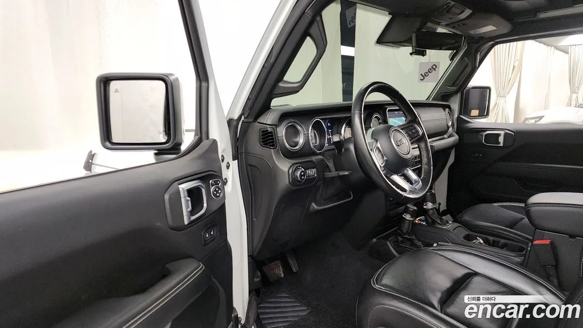 Jeep Wrangler 2021 из KR, фото 7