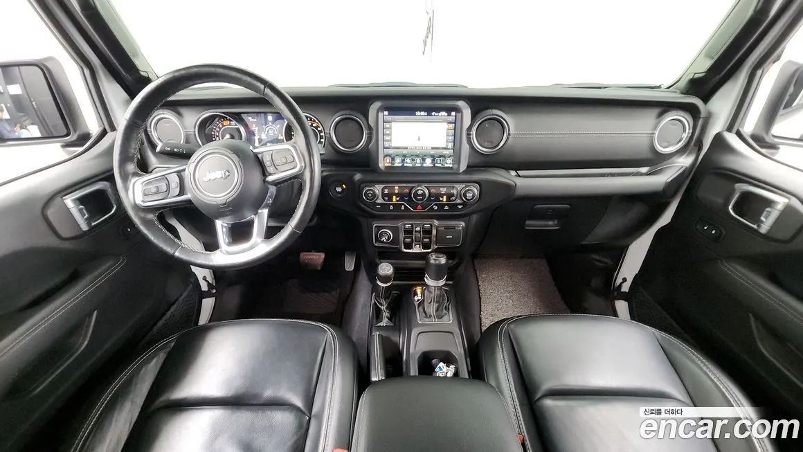 Jeep Wrangler 2021 из KR, фото 9