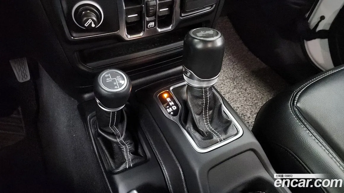 Jeep Wrangler 2021 из KR, фото 8
