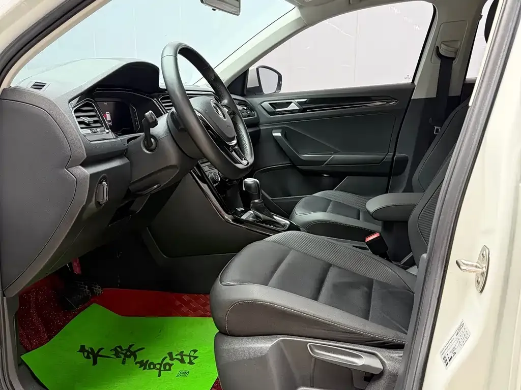Volkswagen T-Roc 2022 из CN, фото 6