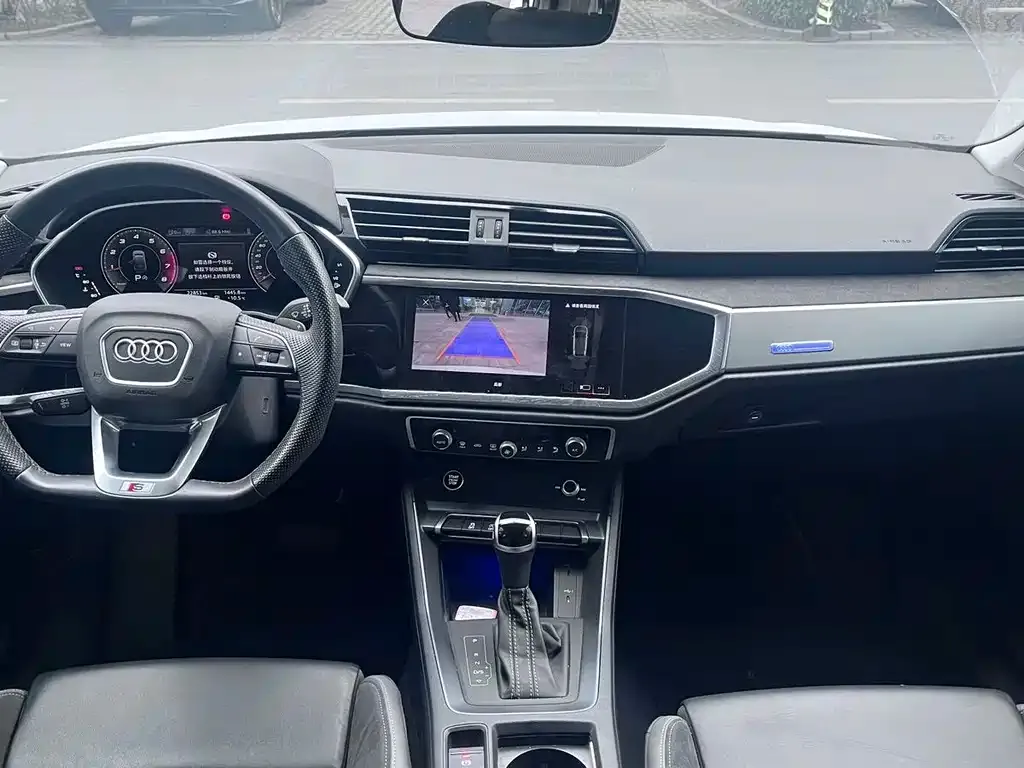 Audi Q3 Sportback 2023 из CN, фото 3