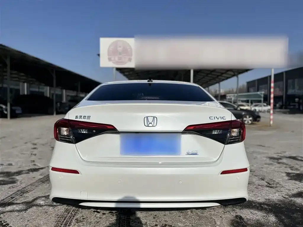 Honda Civic 2024 из CN, фото 2