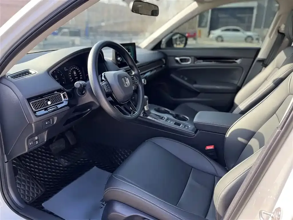 Honda Civic 2024 из CN, фото 3
