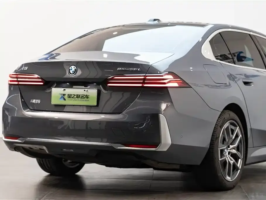 BMW i5 2024 из CN, фото 2