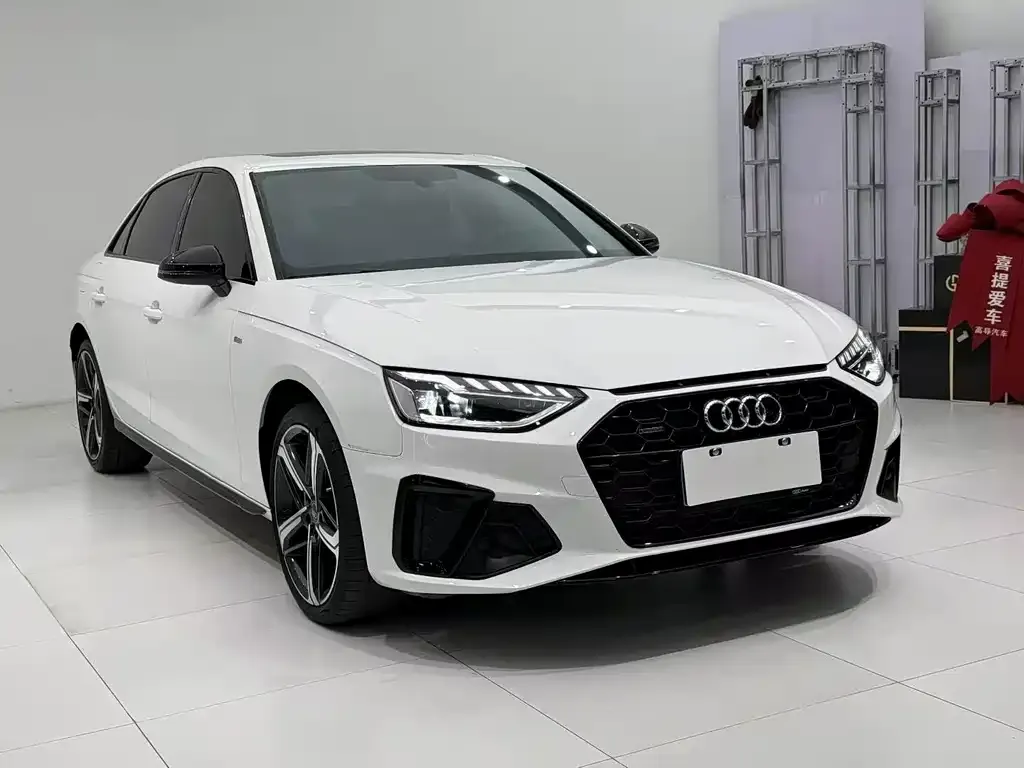Audi A4L 2024 из CN, фото 2