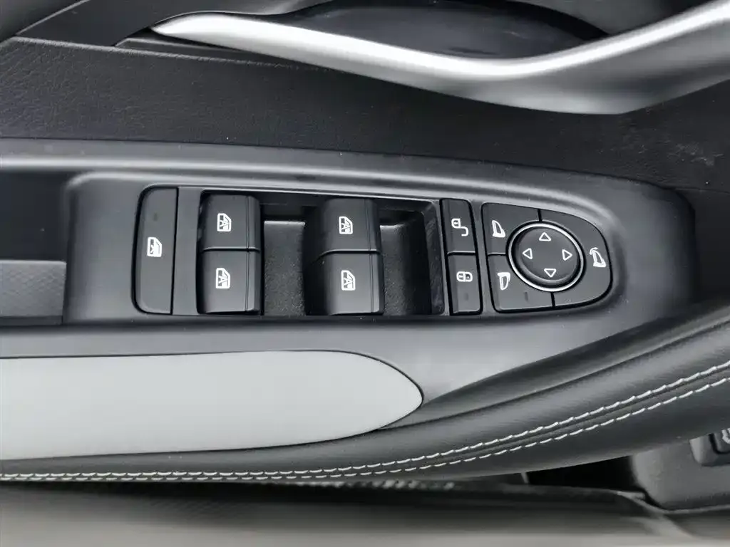 BYD Seal 05 DM-i — фото 4