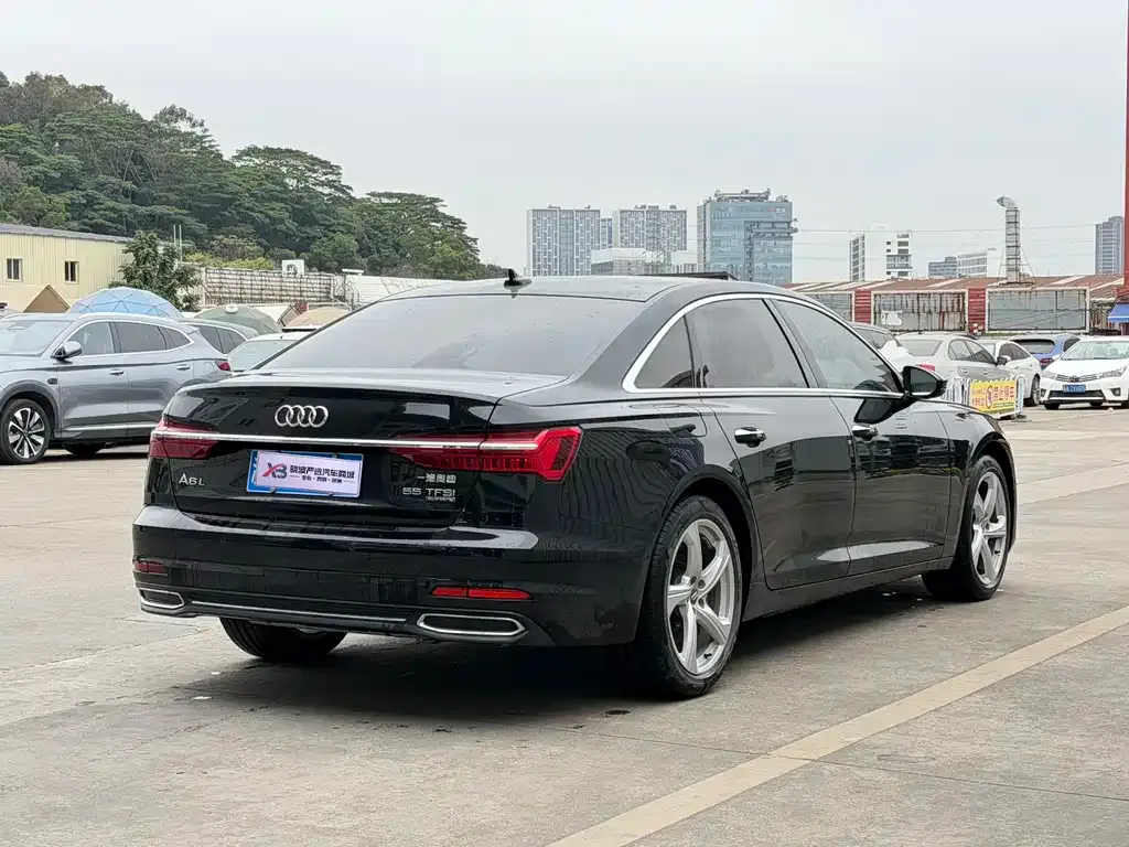 Audi A6L — фото 5