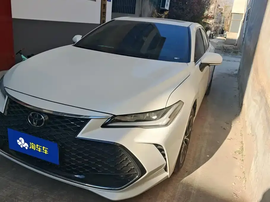 Toyota Avalon 2024 из CN, фото 1