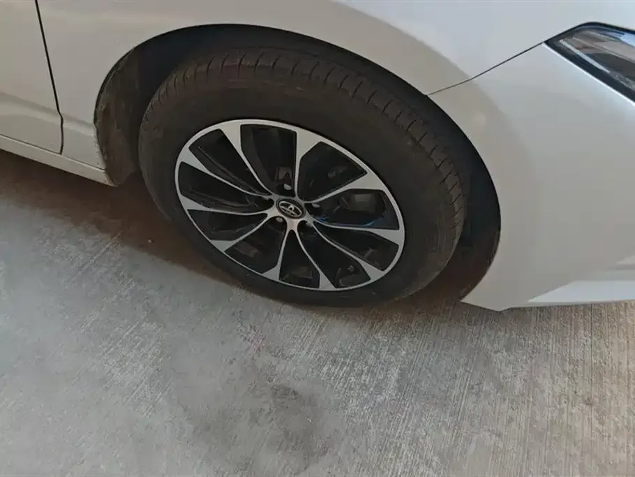 Toyota Avalon 2024 из CN, фото 2